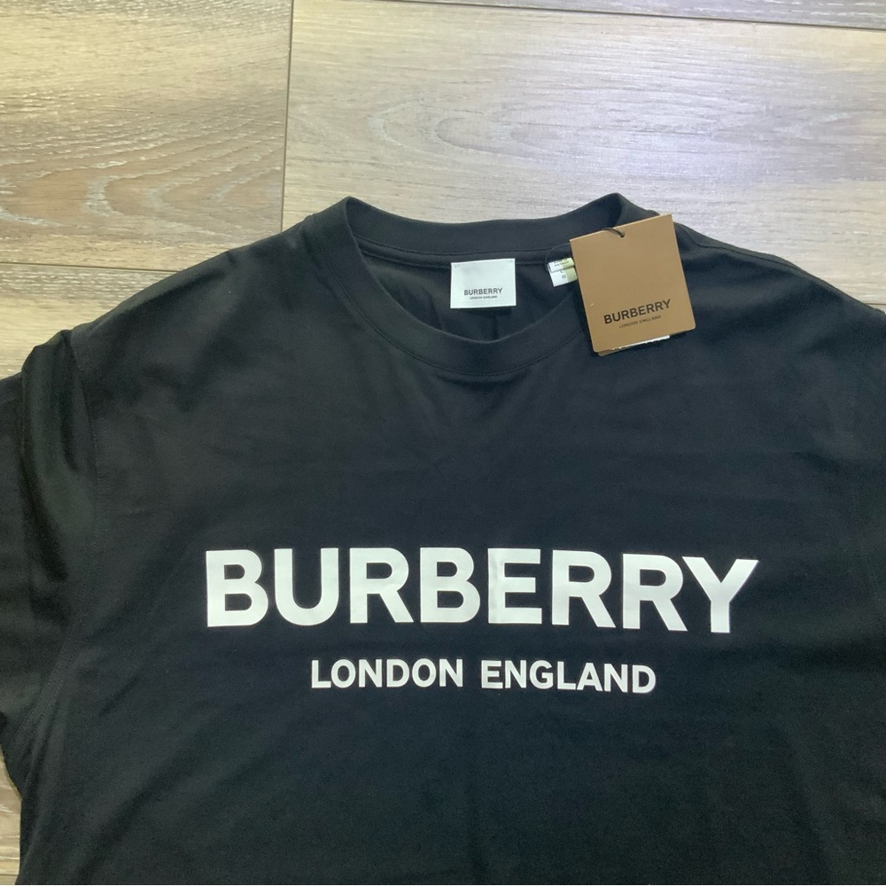 Burberry London England T-Shirt, Black, L